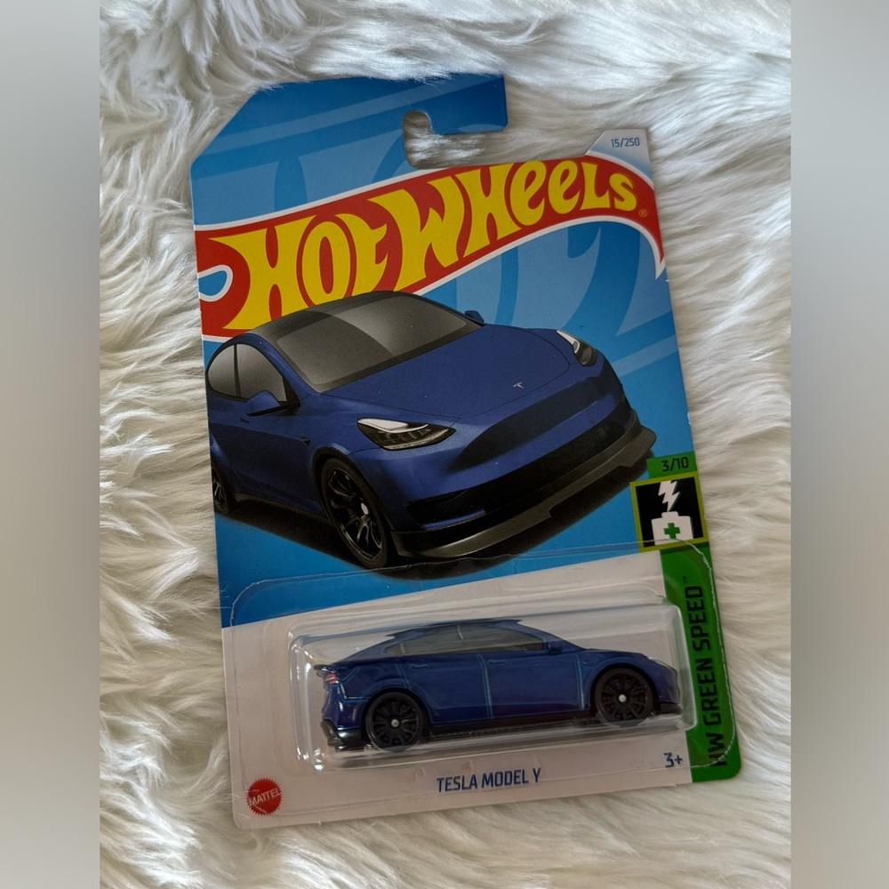 BNIB Hot Wheels Tesla Blue Model Y #1